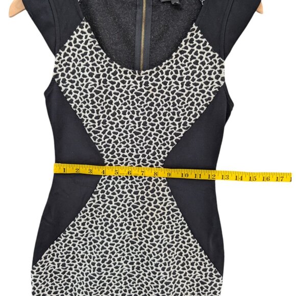 Express Bodycon Mini Dress Black White Animal Print Cap Sleeve Stretch Size 2 - Picture 8 of 10